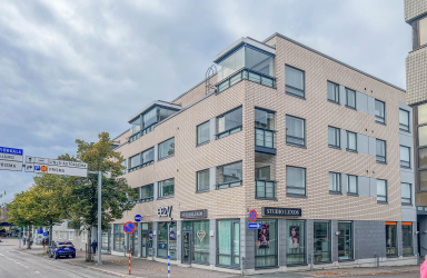 Lohjan keskustan rakennuksia