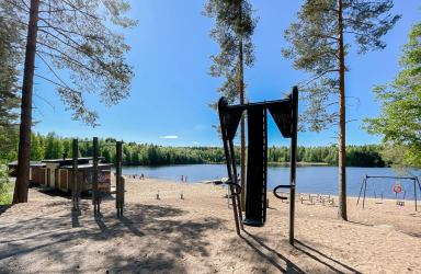 Tesomajärven uimaranta